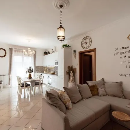 Apartman Amazhome - Il Rifugio Degli Artisti *