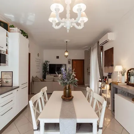 Apartman Amazhome - Il Rifugio Degli Artisti Rimini