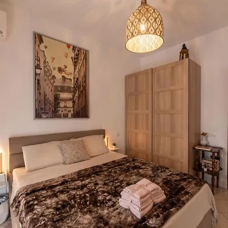 Amazhome - Il Rifugio Degli Artisti * Rimini